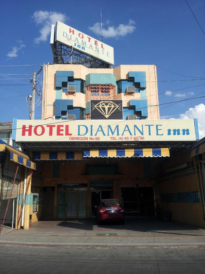 Hotel Diamante Inn Uriangato Экстерьер фото